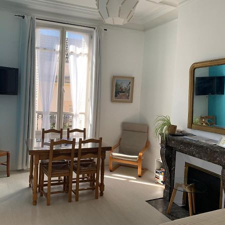 Le Saint-Remy Apartment Еперне Екстериор снимка