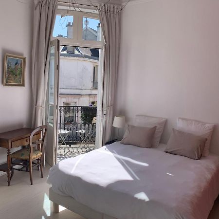 Le Saint-Remy Apartment Еперне Екстериор снимка