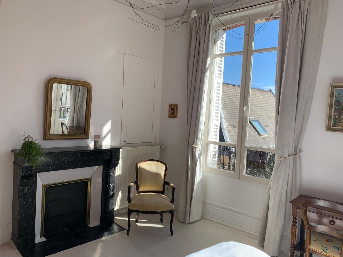 Le Saint-Remy Apartment Еперне Екстериор снимка