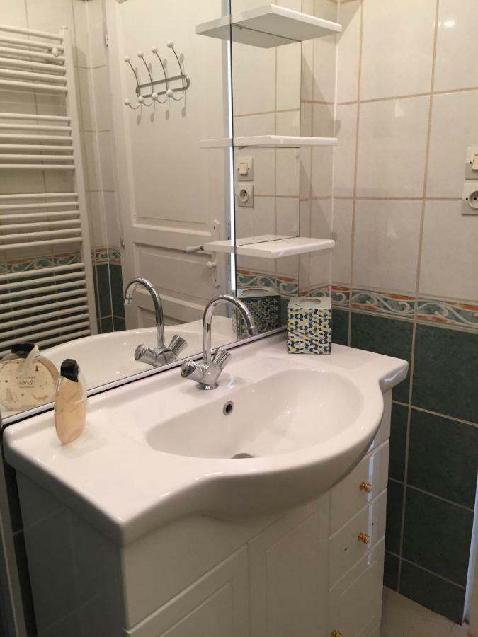 Le Saint-Remy Apartment Еперне Екстериор снимка